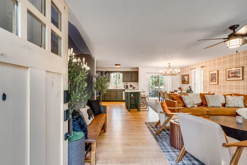 Professional Airbnb Management vs DIY Hosting