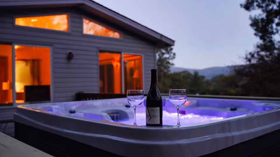 Airbnb hot tub cleaning