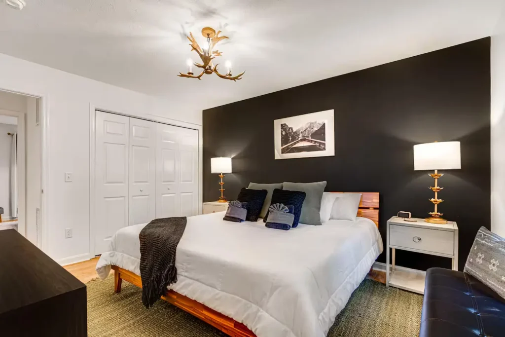 Bedroom in a Mount Jackson, Virginia vacation rental